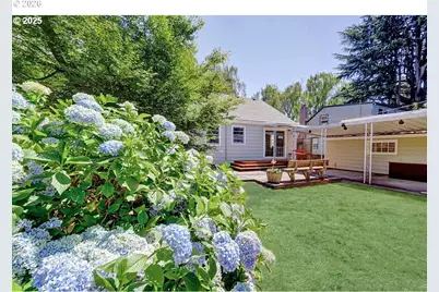 7067 N University Ave, Portland, OR 97203 - Photo 4