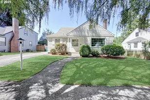 7067 N University Ave, Portland, OR 97203 - Photo 2