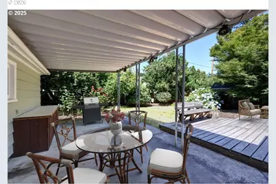 7067 N University Ave, Portland, OR 97203 - Photo 38