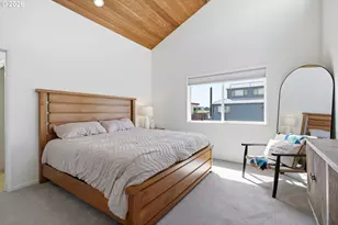 534 Tomahawk Dr, Portland, OR 97217 - Photo 36
