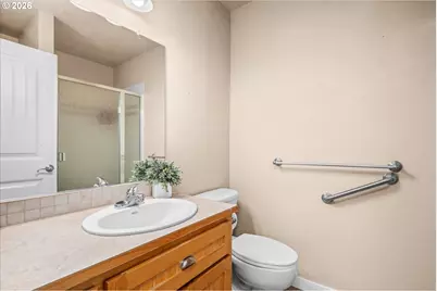 277 S 67th Ct, Springfield, OR 97478 - Photo 26