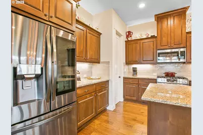7579 SE Kilchis Ln, Hillsboro, OR 97123 - Photo 14
