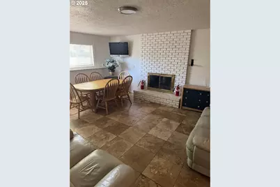 13511 SE Market St, Portland, OR 97233 - Photo 2