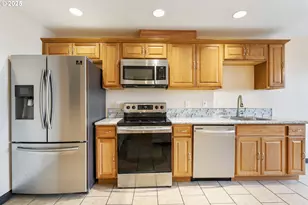 23127 NE Arata Rd, Wood Village, OR 97060 - Photo 8