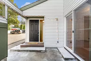 23127 NE Arata Rd, Wood Village, OR 97060 - Photo 4