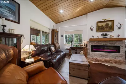 20736 Highway 42, Myrtle Point, OR 97458 - Photo 14