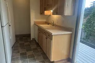 159 SW Florence Ave, Gresham, OR 97080 - Photo 8