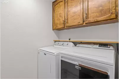 2850 Cascade Dr, Lebanon, OR 97355 - Photo 24