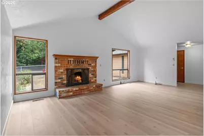 2850 Cascade Dr, Lebanon, OR 97355 - Photo 10