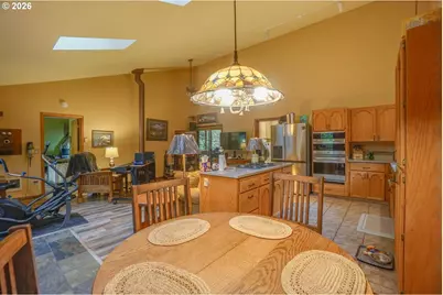 69881 E Alpine North Ct, Rhododendron, OR 97049 - Photo 12