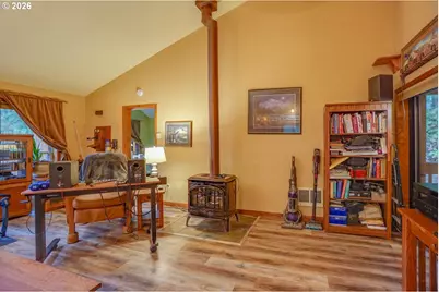 69881 E Alpine North Ct, Rhododendron, OR 97049 - Photo 14