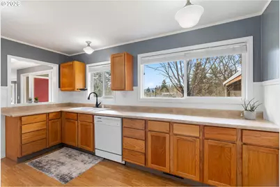 1444 N Main Ave, White Salmon, WA 98672 - Photo 16