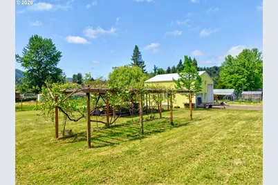 12589 Old Highway 99, Myrtle Creek, OR 97457 - Photo 40