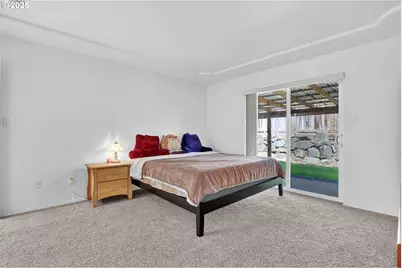 32839 SW Crystal Springs Ct, Scappoose, OR 97056 - Photo 24