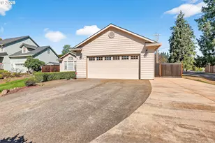 32839 SW Crystal Springs Ct, Scappoose, OR 97056 - Photo 6
