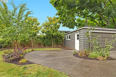 329 SE 50th Ave, Portland, OR 97215 - Photo 28