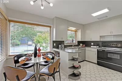 329 SE 50th Ave, Portland, OR 97215 - Photo 16