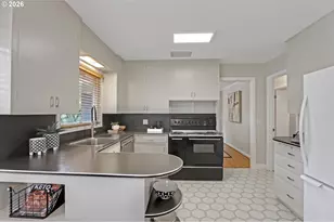 329 SE 50th Ave, Portland, OR 97215 - Photo 14