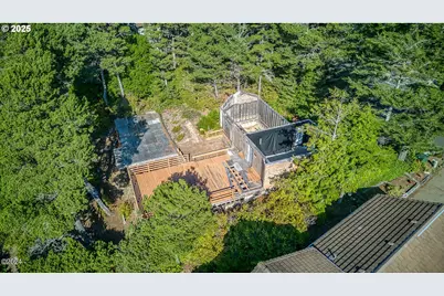 1442 NW Fircrest Ct, Waldport, OR 97394 - Photo 12