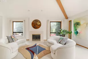 4815 SW Stonebrook Ct, Portland, OR 97239 - Photo 8