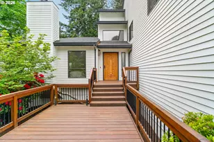 4815 SW Stonebrook Ct, Portland, OR 97239 - Photo 2