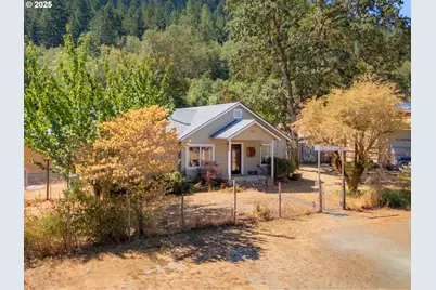 187 Hackett Ln, Riddle, OR 97469 - Photo 32