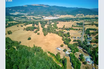 187 Hackett Ln, Riddle, OR 97469 - Photo 44