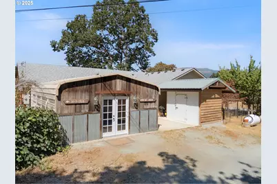 187 Hackett Ln, Riddle, OR 97469 - Photo 26