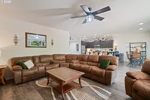 1707 NE 37th Ave, Camas, WA 98607 - Photo 16