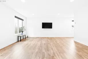 1463 SE Honeysuckle Loop, Warrenton, OR 97146 - Photo 8