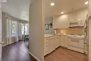 17505 SW Blanton St, Beaverton, OR 97078 - Photo 10