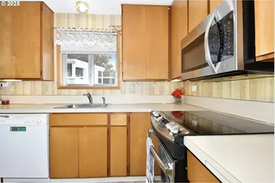 579 NE Fleming Ave #C-41, Gresham, OR 97030 - Photo 10
