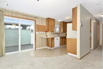 579 NE Fleming Ave #C-41, Gresham, OR 97030 - Photo 6