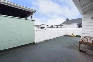 579 NE Fleming Ave, Gresham, OR 97030 - Photo 22