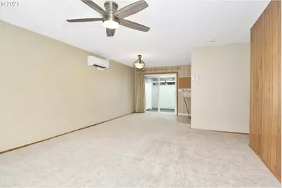 579 NE Fleming Ave #C-41, Gresham, OR 97030 - Photo 6