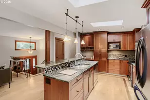 6149 SW Miles Ct, Portland, OR 97219 - Photo 18