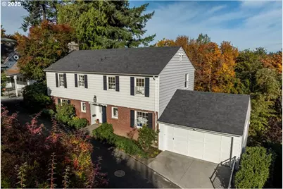 3333 SW Heather Ln, Portland, OR 97201 - Photo 8