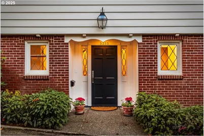 3333 SW Heather Ln, Portland, OR 97201 - Photo 4