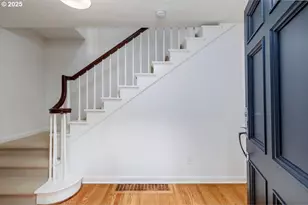 3333 SW Heather Ln, Portland, OR 97201 - Photo 10