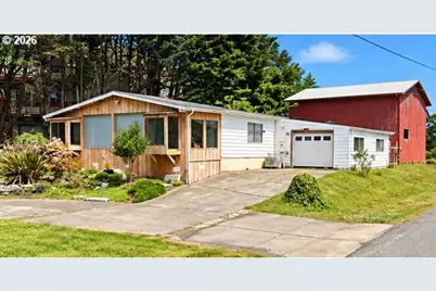 1384 Vista Ridge Dr, Grayland, WA 98547 - Photo 1