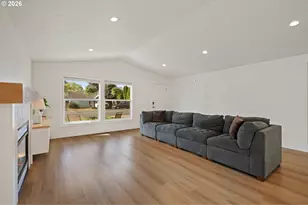 7685 SE Henderson St, Portland, OR 97206 - Photo 8