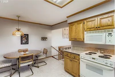 3004 NE 157th Ave, Portland, OR 97230 - Photo 10