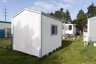 1699 27th St, Florence, OR 97439 - Photo 32