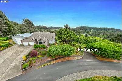 1055 NW Estate Dr, Seal Rock, OR 97376 - Photo 40