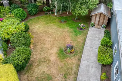 1055 NW Estate Dr, Seal Rock, OR 97376 - Photo 40