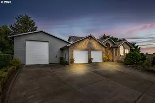 1055 NW Estate Dr, Seal Rock, OR 97376 - Photo 36