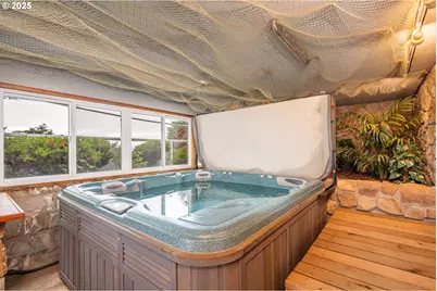 1055 NW Estate Dr, Seal Rock, OR 97376 - Photo 34