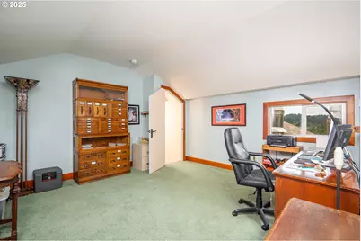 1055 NW Estate Dr, Seal Rock, OR 97376 - Photo 24