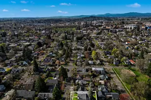 644 NW 14th St, Corvallis, OR 97330 - Photo 2