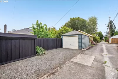 6343 NE Mallory Ave, Portland, OR 97211 - Photo 40